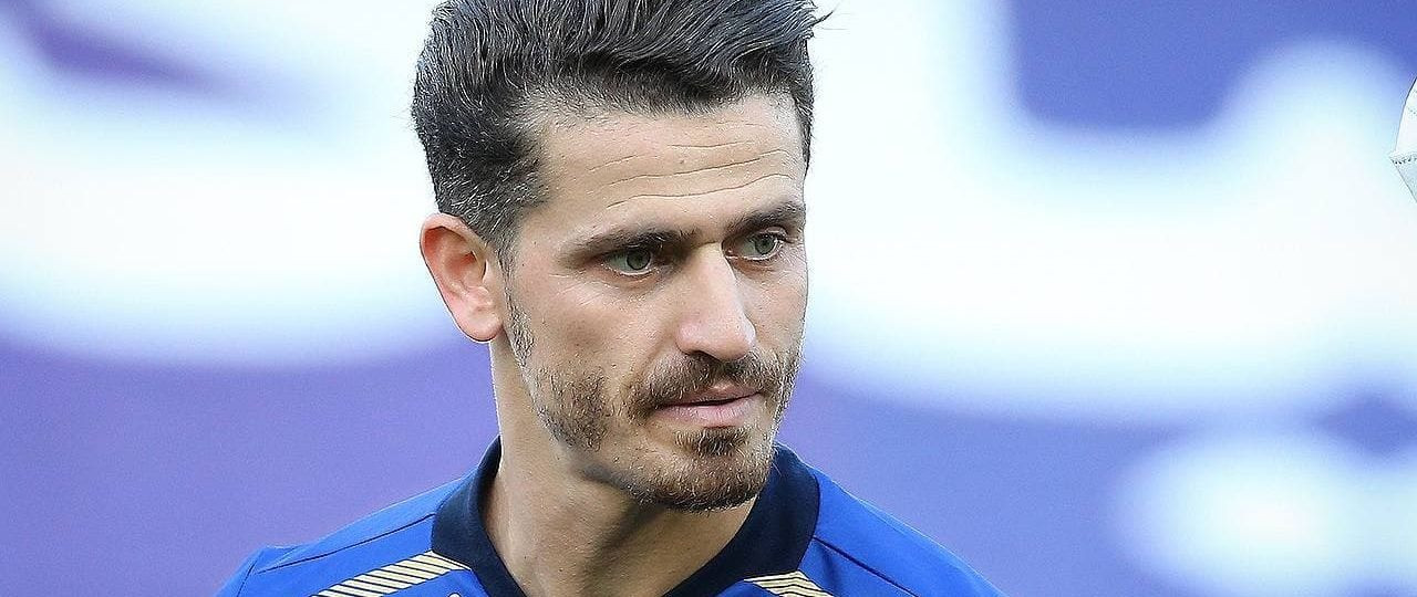 الأمن الإيراني يعتقل لاعب كرة القدم الشهير فوريا غفوري