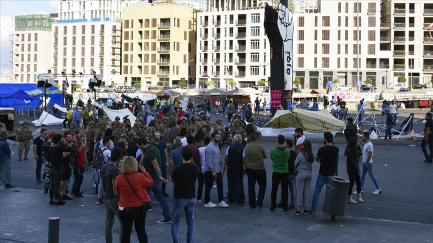 لبنان.. اعتداءات زعرن "حزب الله" و"أمل" على المتظاهرين بتصاعد