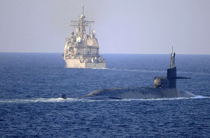 مسؤول إيراني: نستطيع اصطياد الغواصة النووية الأمريكية بشبكة صيد!