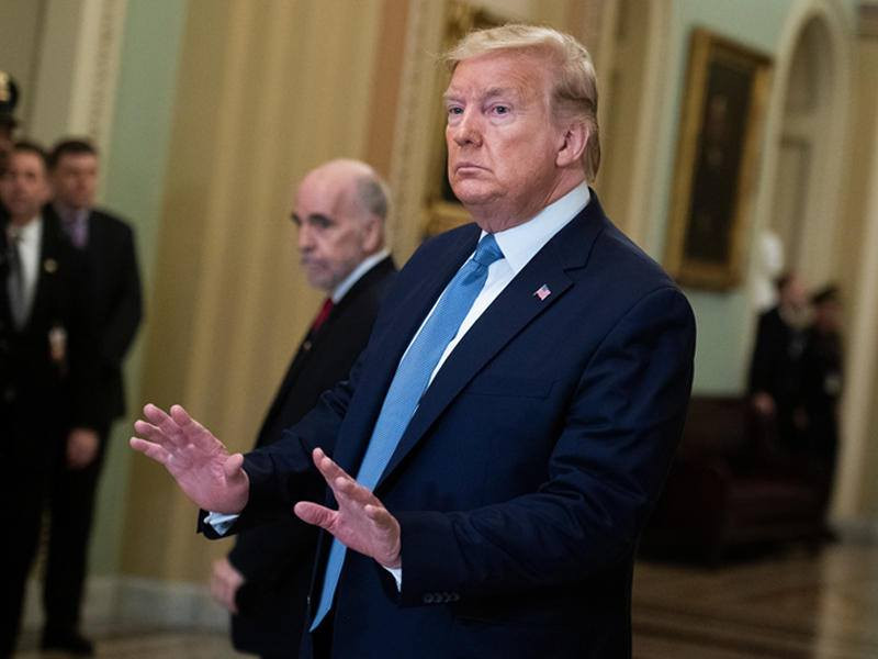 حبر على ورق.. عقوبات إيرانية تطال ترامب ومسؤولين أمريكيين