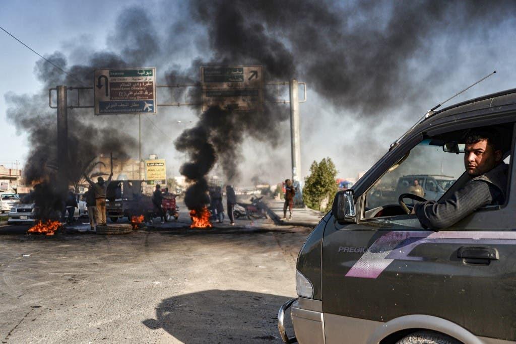 العراق.. رفض واسع لتكليف علاوي واتهامات لـ"الصدر" يتنفيذ أجندات إيران