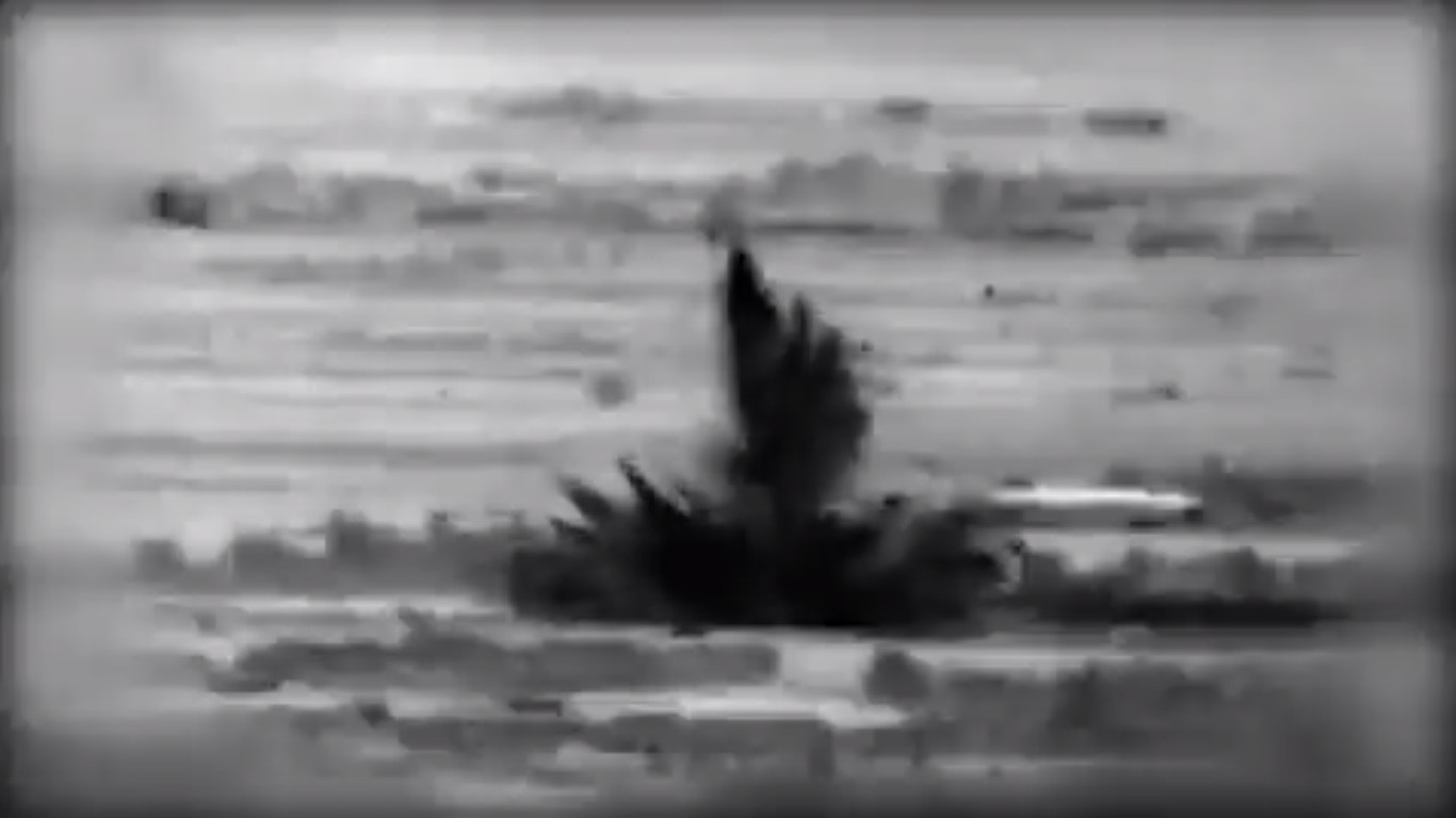 شاهد.. إسرائيل تنشر فيديو لقصف مواقع إيرانية في سوريا