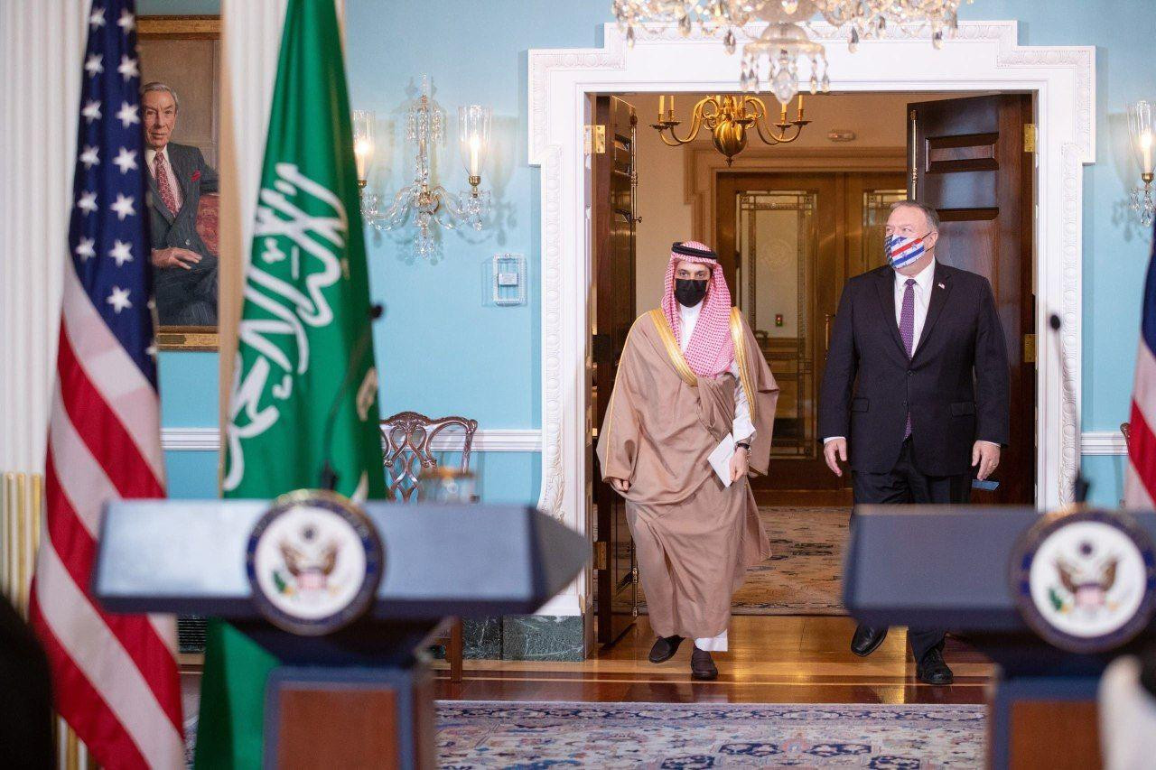 وزير الخارجية السعودي: أينما توجد المشاكل في العالم تجد إيران