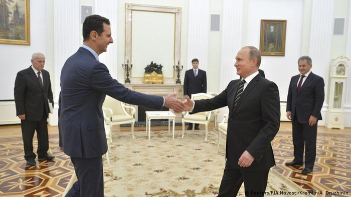 صحيفة روسية: "حـزب الله" يسأل موسكو عن مصير بشار الأسد