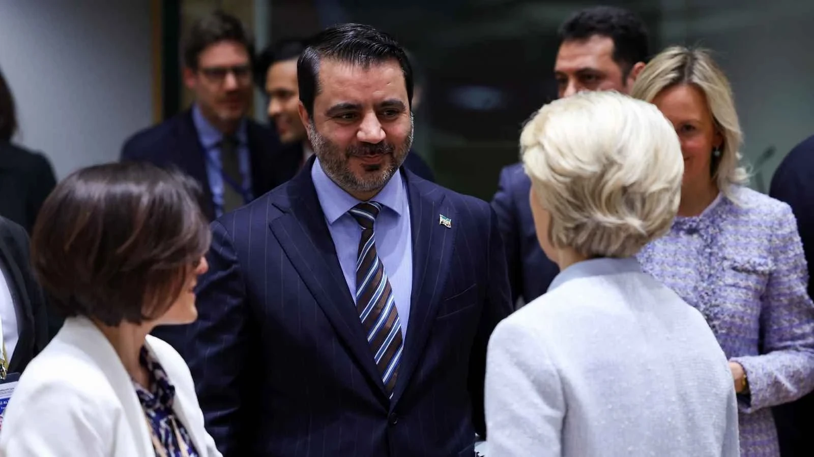 مؤتمر بروكسل: وزير الخارجية السوري يدعو المجتمع الدولي لرفع العقوبات ودعم إعادة الإعمار