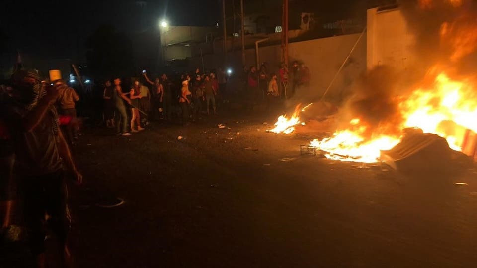 ممثل خامنئي يدعو "الحشد الشعبي" لاقتلاع جذور المتظاهرين في العراق