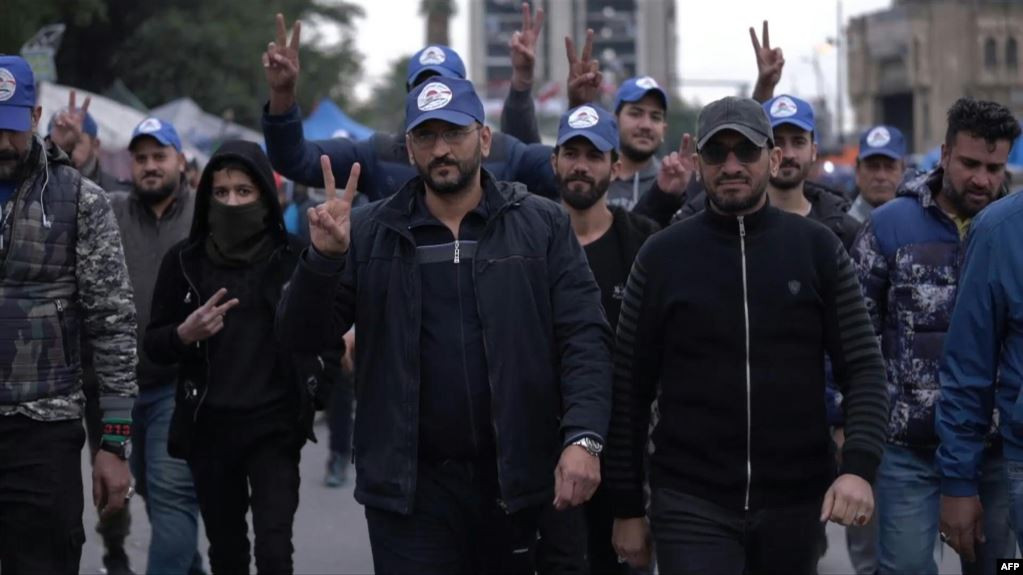 العراق.. "الصدر" يعلن حلّ ميليشيا "القبعات الزرقاء"