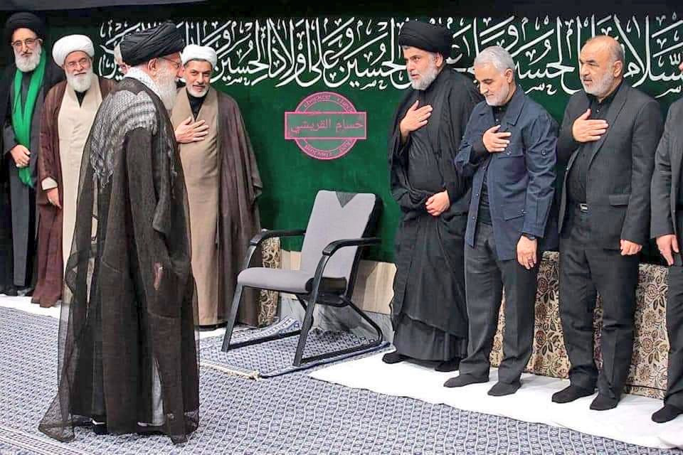 "مقتدى الصدر" بأحضان خامنئي وسليماني في إيران