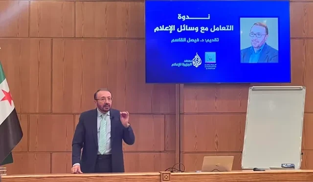 فيصل القاسم يخاطب السوريين ويحذرهم