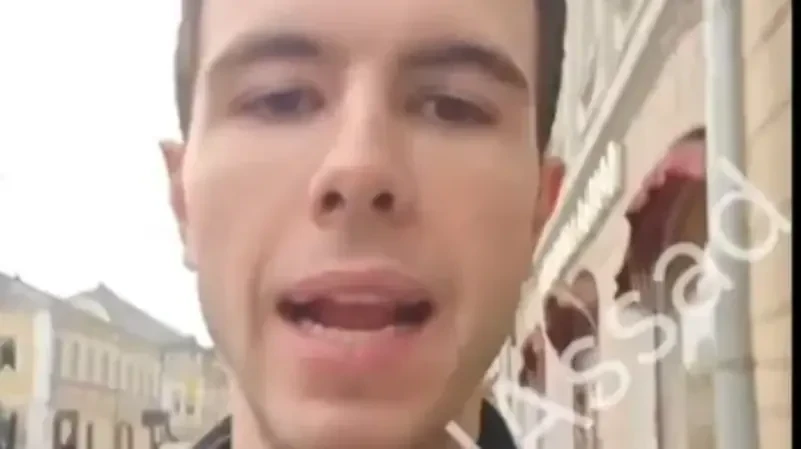 عودة مفاجئة لنجل الأسد في شوارع موسكو: توضيح الحقيقة حول حساباته وتفاصيل هروب العائلة